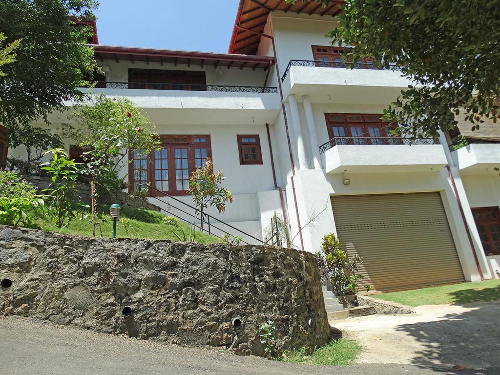 The Pinnacle Fine Accomodation Kandy Exterior photo